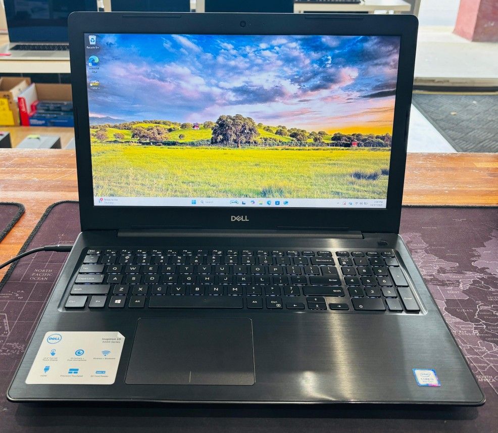 DELL 5570 15” TouchScreen 2019 Core i3-8130u 2.21Ghz 12GB 256GB SSD + 1TB ~Full Keyboard