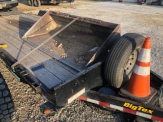 Skid Steer Smooth Bucket