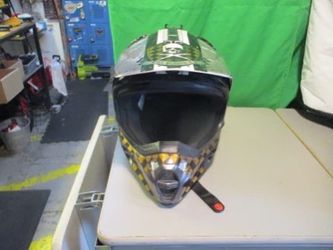 Used Fox V2 Pilot Medium 57-58cm Motorcross Helmet-10086-31