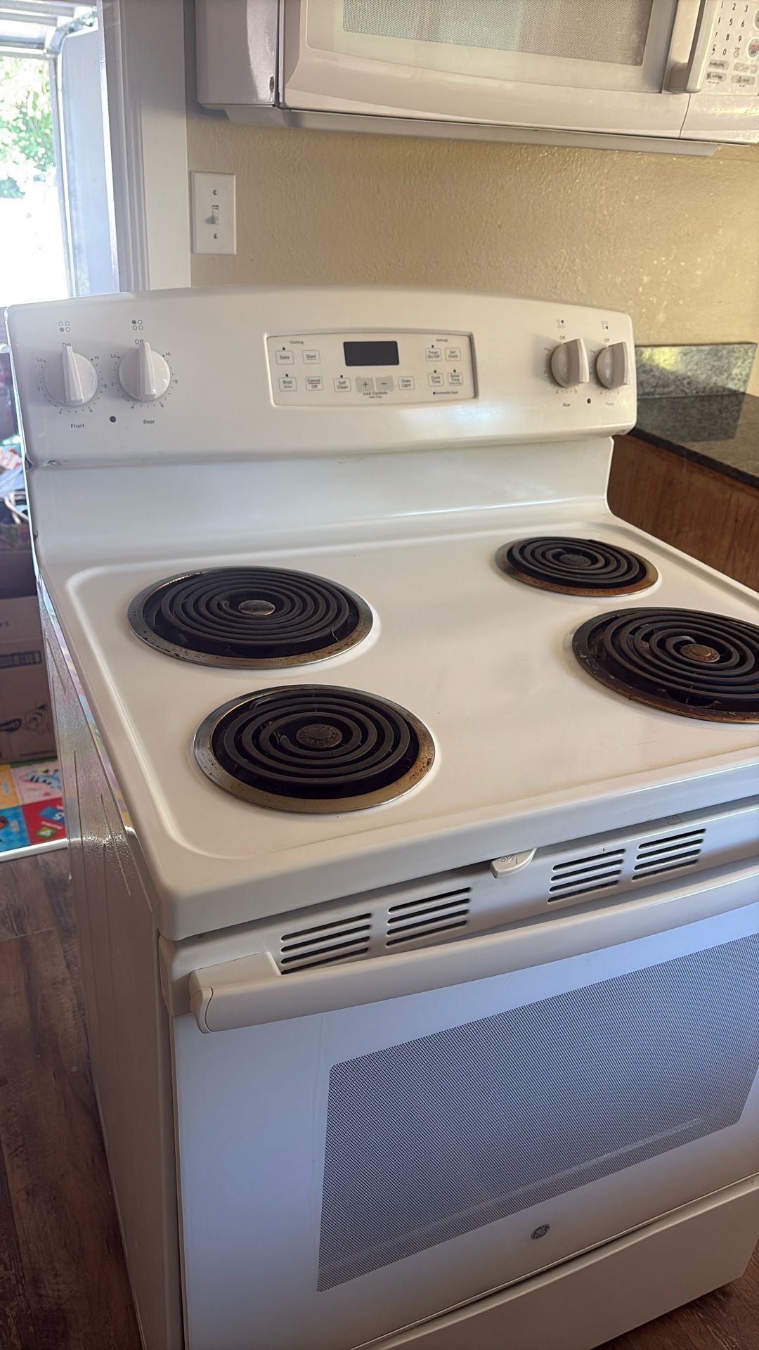 GE Stove
