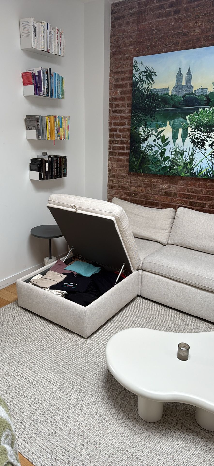 Sectional sofa With Chaise And Storage