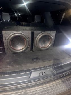 Audiopipe 4 stack 15’s in ported box with Taramps 3k amp.