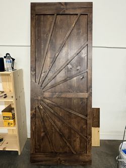 •	Interior doors 	•	Barn doors 	•	Closet doors 	•	Accent features