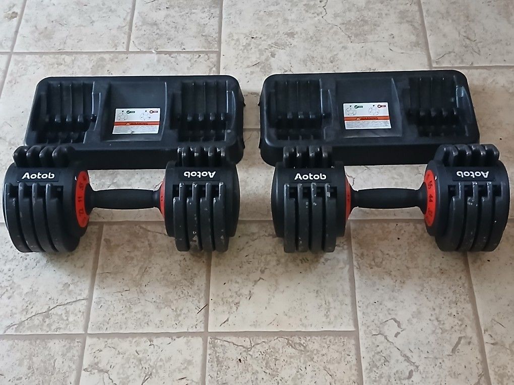 Adjustable Dumbell Set