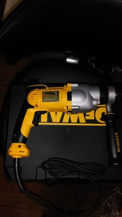 DEWALT DWD520K 1//2 Inch VSR Pistol Grip Hammer Drill Kit for sale online