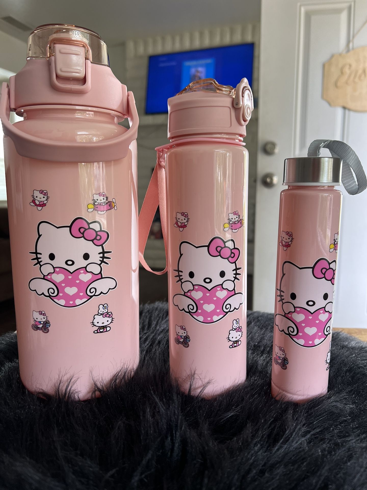 3 Piece Set Of Hello Kitty Water Bottles