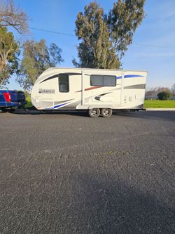 2015 lance model 1995