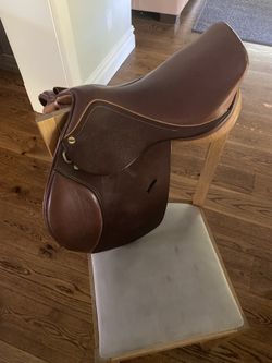 HDR Advantage Close Contact Saddle