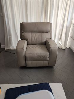 Beige/Tan Electric Recliner Leather Chair