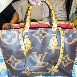 Fendi Tote Bag 