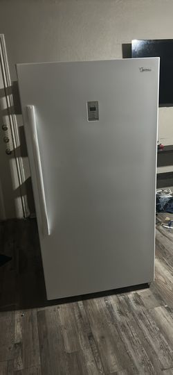 Deep freezer
