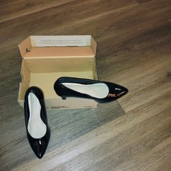 Women's Black Patent Leather Pumps 