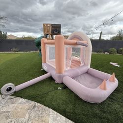 Rainbow Bounce House 