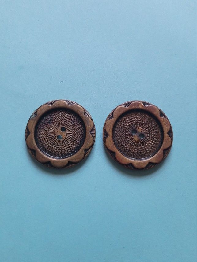 Vintage Brass Tone Lucky Day Size 36 Made In US Set Of 2.
