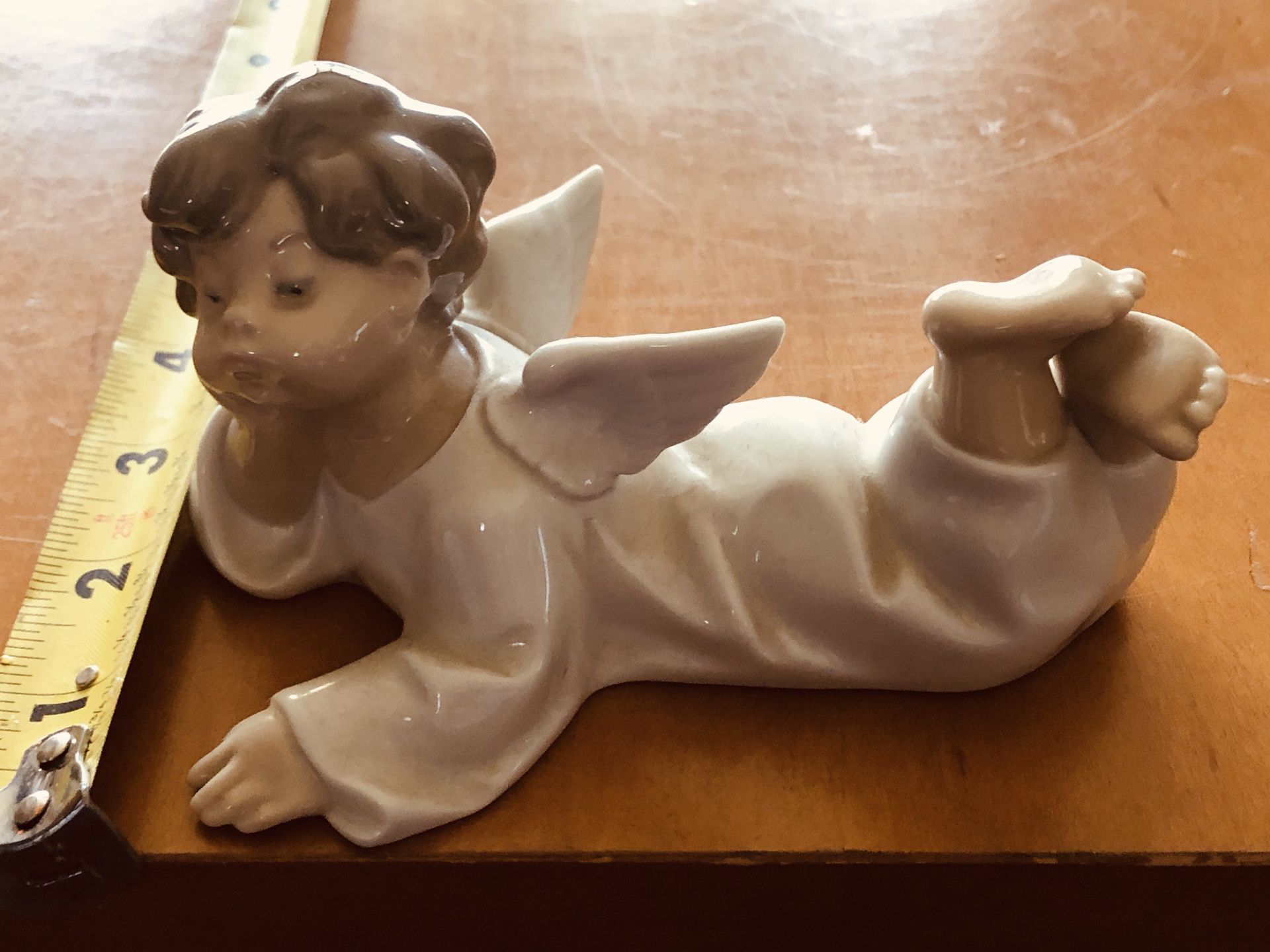 Lladro Figurine LAYING DOWN ANGEL CHERUB CUPID RELIGION #4541 Retired Mint