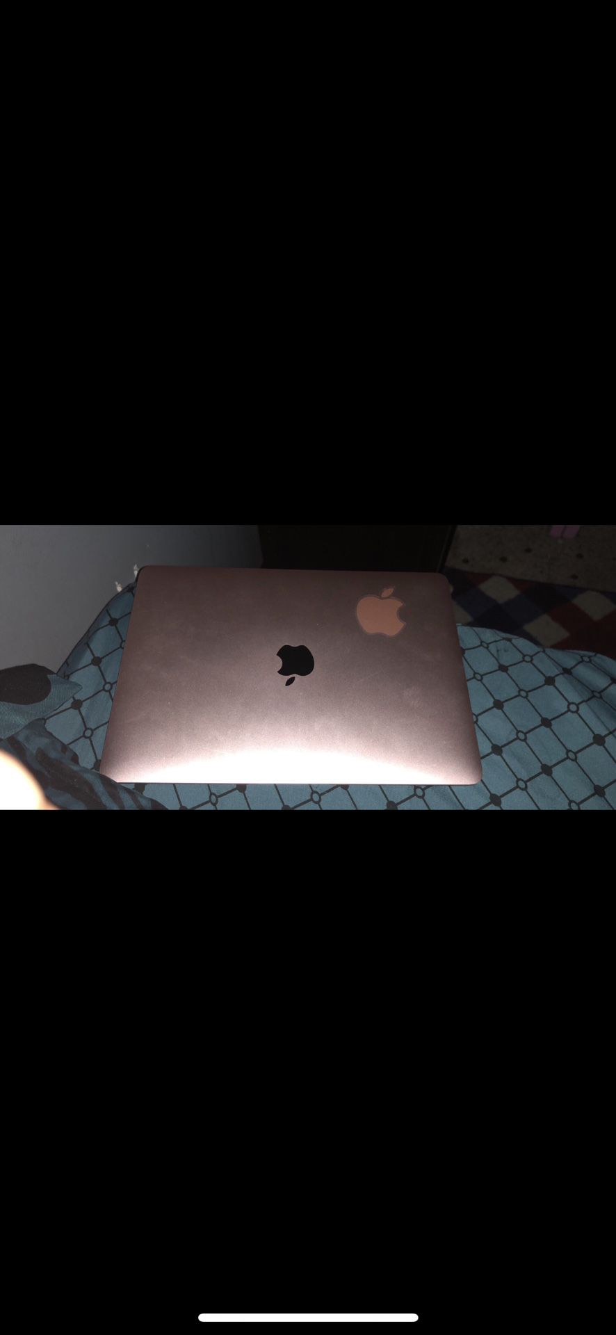 MacBook 2017 rose gold 8gb