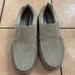 Skechers “relaxed Fit “