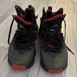 Kids Shoes Jordans & Nike 