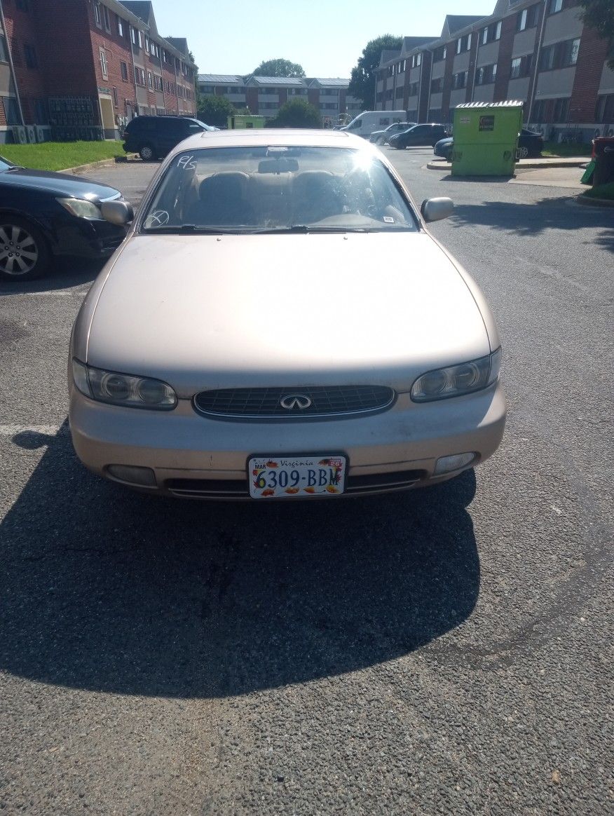 1995 Infiniti J30