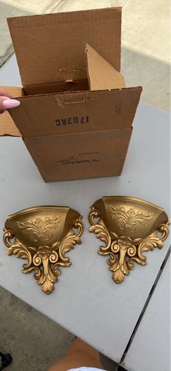 Vintage 1978 HOMCO Gold Wall Pocket Planters #6050 – Pair