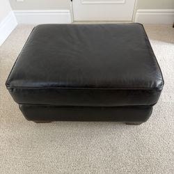 Pottery Barn Black Leather Ottoman Excellent Shape 