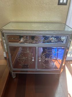 Glass End /Hall Table