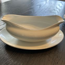 Crown Victoria Lovelace bone china serving bowl 