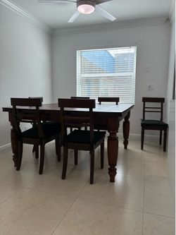 Pottery Barn Amherst Extension Dining Table & 5 Crate & Barrel Chairs +!Custom Pad