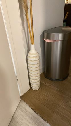 White/cream decorative vase