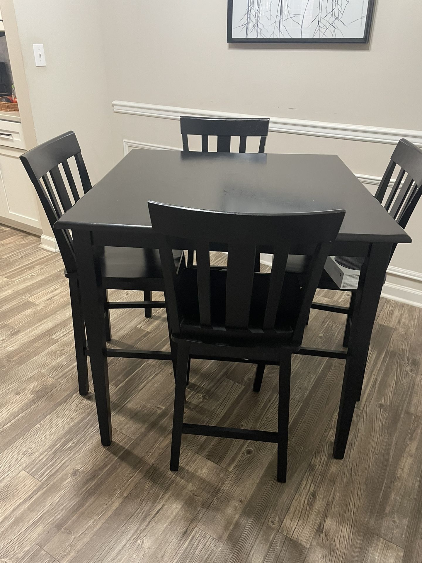 Kitchen Table And Chairs