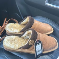 Ariat Men’s Square Toe Slippers