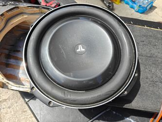JL Audio 13TW5 13.5" shallow sub
