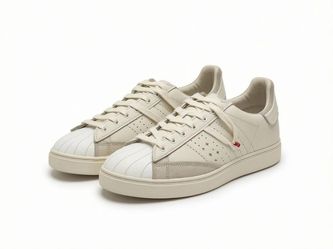 NEW Hidnander Metallic Leather Sneakers White Silver EU 40