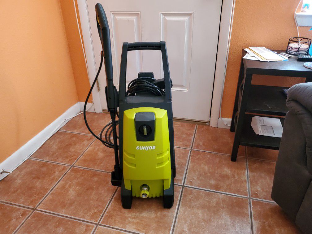 Sun Joe SPX2500 Electric Pressure Washer, 1885psi, With Accessories 