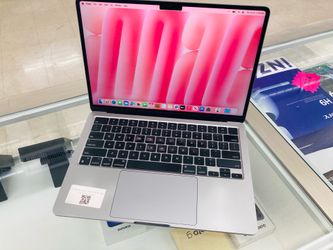 MacBook Air m2 8gb ram 256gb ssd