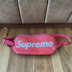 Louis Vuitton x SUPREME Bumbag Epi Leather