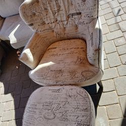 Cute Chair And Ottoman 