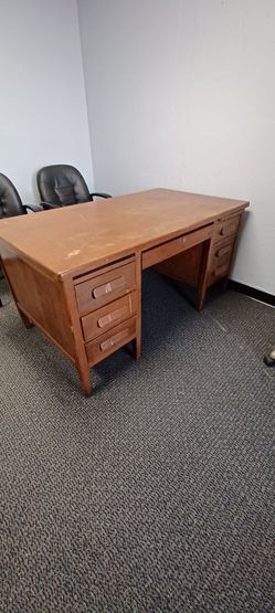 OFFICE DESK AND LEATHER CHAIRS Thumbnail