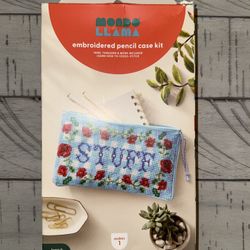 Summer Craft Stuff Pouch Cross Stitch Kit - Mondo Llama