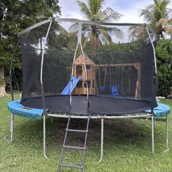 Trampoline 