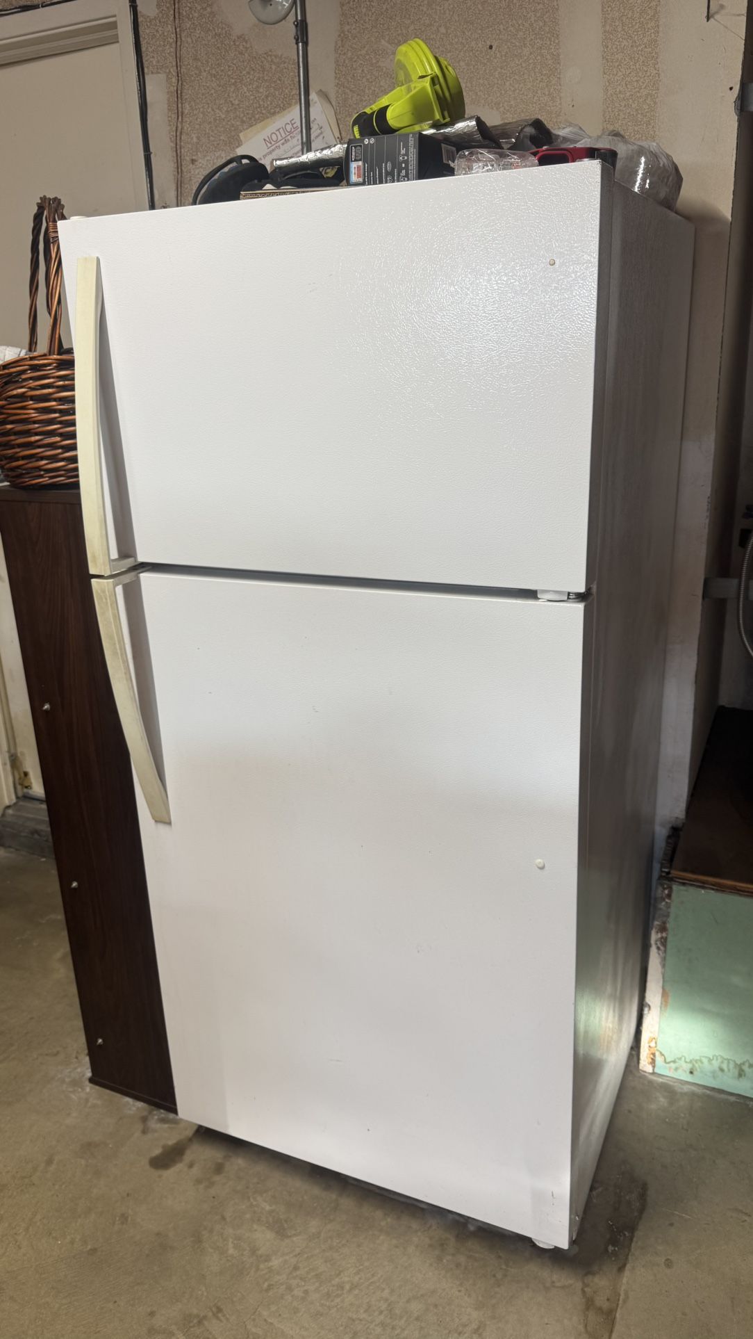 Working Fridge