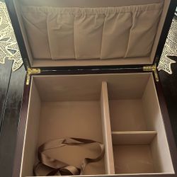 Antique Style Jewelry Box 