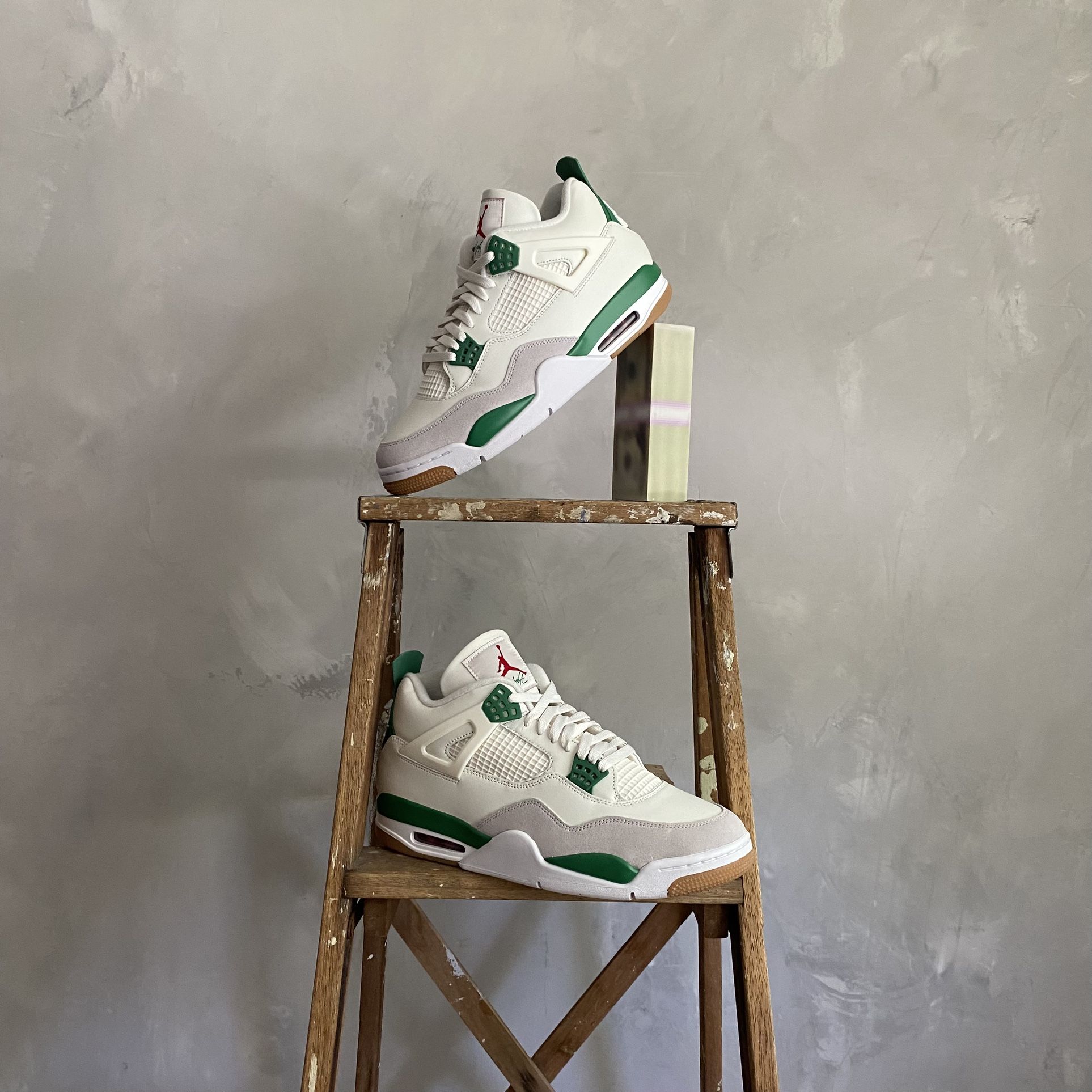 12US - Nike Air Jordan 4 Retro SB Pine Green
