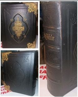 1800s Vintage Holy Bible Victorian-era Ornate Brass Corners Pulpit Parlor Size