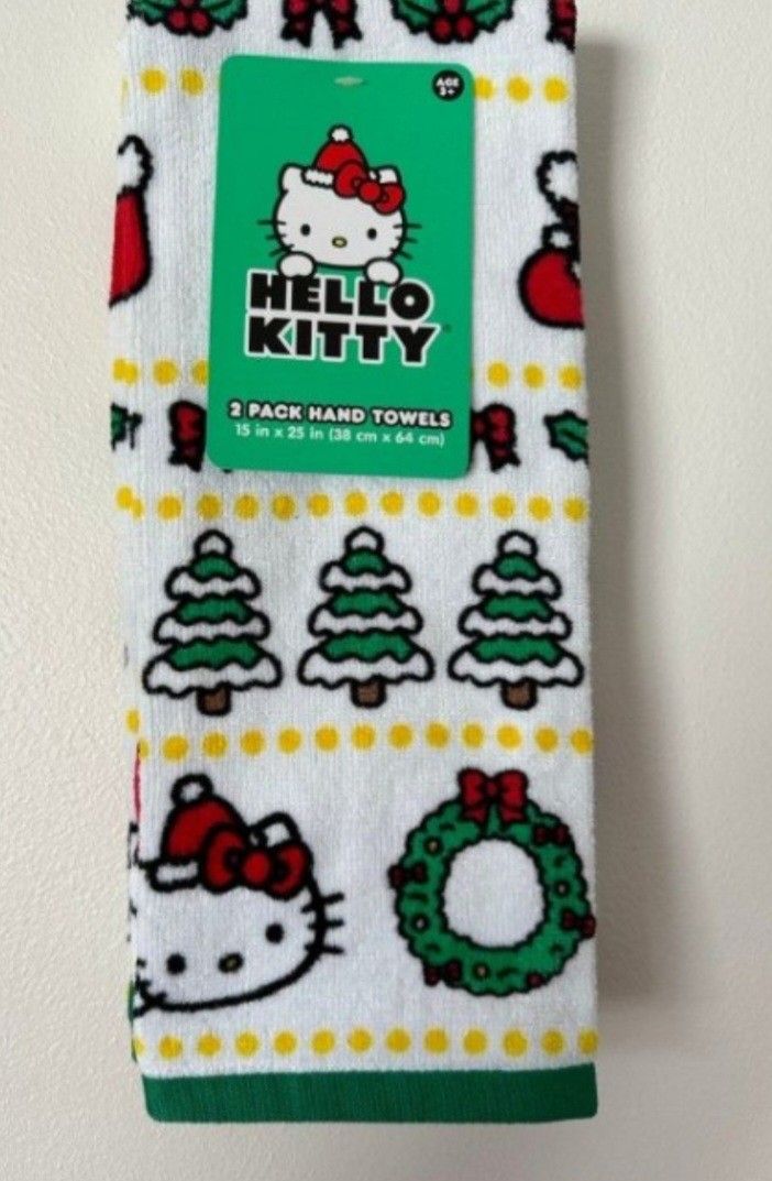 Hello Kitty Christmas Hand Towels
