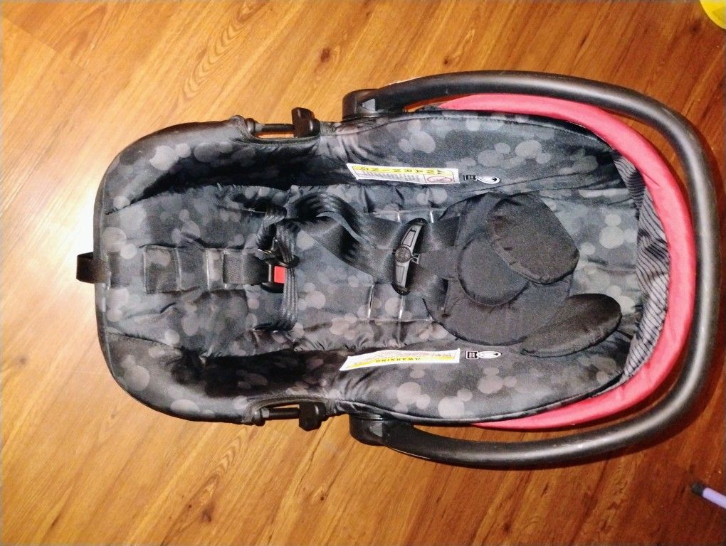 Baby Car Seat (Mickey Mouse)