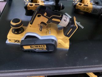 DEWALT 20V XR Brushless Hand Planer (Tool-Only) $220