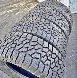 35x12.50/18 📍📍 Vendo un set de llantas con 80% de vida las 4 📍🌟