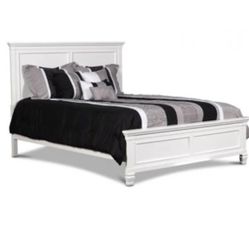 Living spaces Queen Size Bed Frame + box Spring