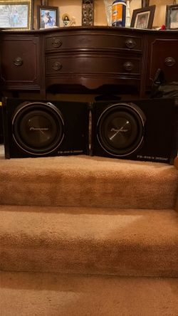 Pioneer speakers
